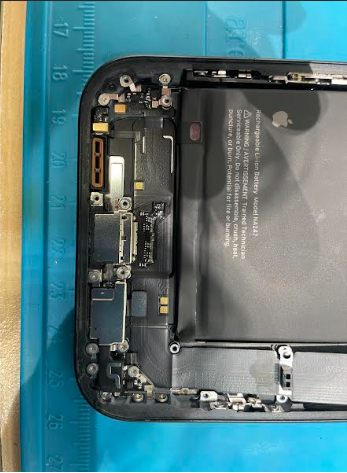 iPhone16Plus 充電コネクタ交換【スマホ修理工房熊本ゆめタウン光の森】